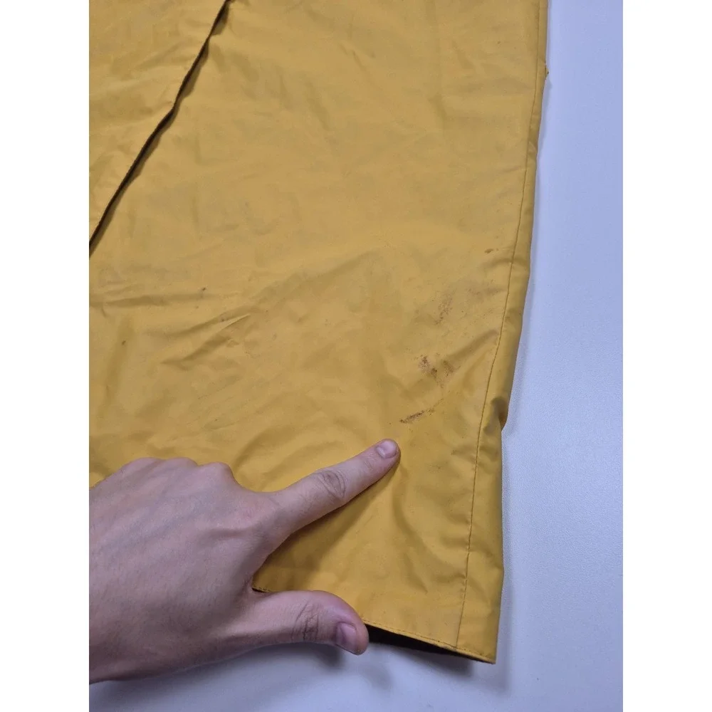 VTG Marlboro Unlimited Gear Men's Reversible Yellow Rain Jacket Men's Small